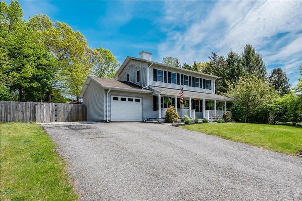 Attached, Backyard, Exterior, Facade, Georgian