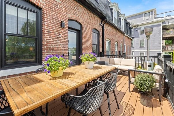 Exterior, Wood Texture Flooring