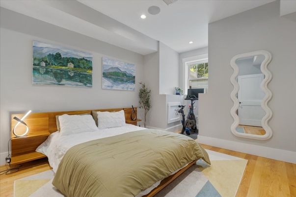 Bedroom, Fitness Equipment, Interior, Recessed Lighting, Wood Texture Flooring