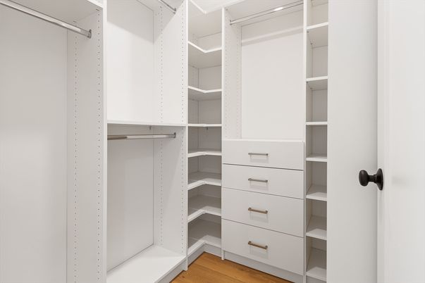 Interior, Walk-in Closets, Wood Texture Flooring