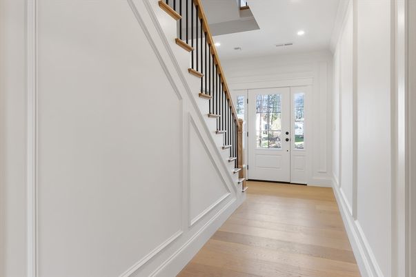 Interior, Recessed Lighting, Wood Texture Flooring