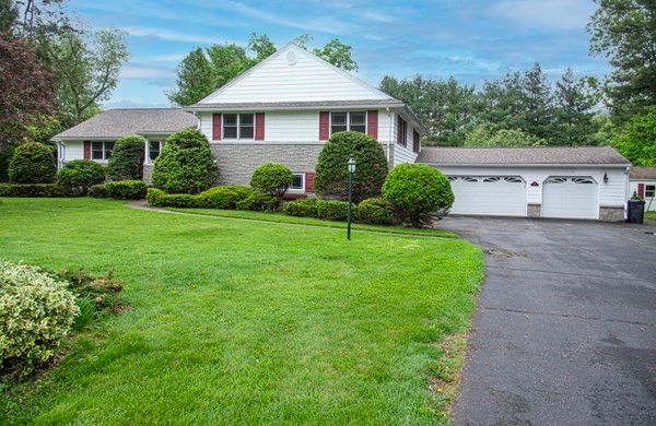 Attached, Backyard, Exterior, Facade, Split Level