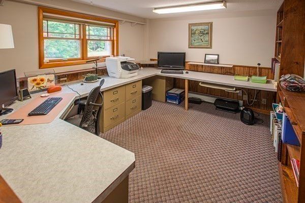 Home Office, Interior