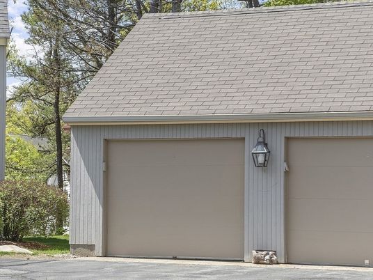 Detached Garage, Exterior