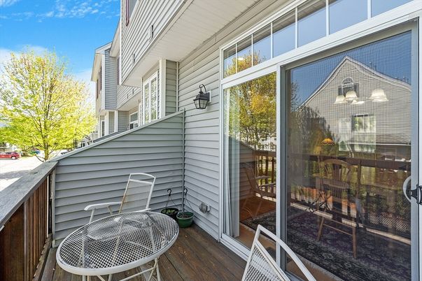 Exterior, Wood Texture Flooring