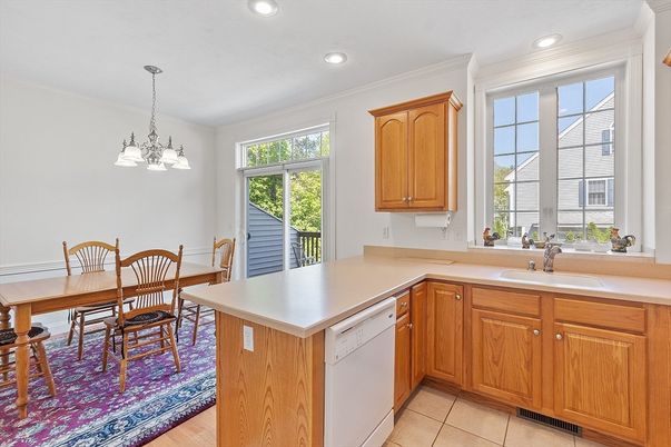 Dining room, Interior, Kitchen, Pendant Lights, Recessed Lighting, Wood Texture Flooring