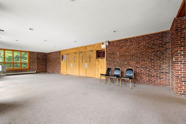 Empty room, Interior, Recessed Lighting, Stone Walls