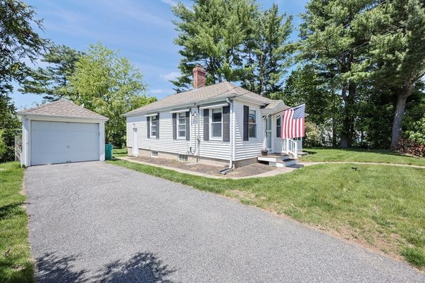 Backyard, Detached Garage, Exterior
