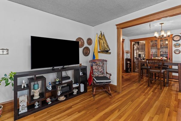 Chandelier, Dining room, Interior, Wood Texture Flooring