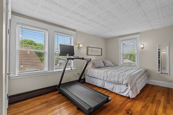 Bedroom, Fitness Equipment, Interior, Wood Texture Flooring