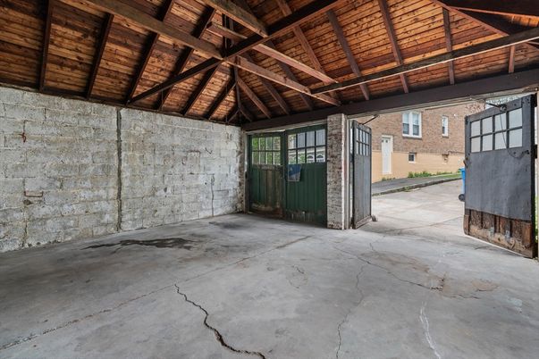 Empty room, Interior, Stone Walls, Wooden Beams, Wooden Ceilings