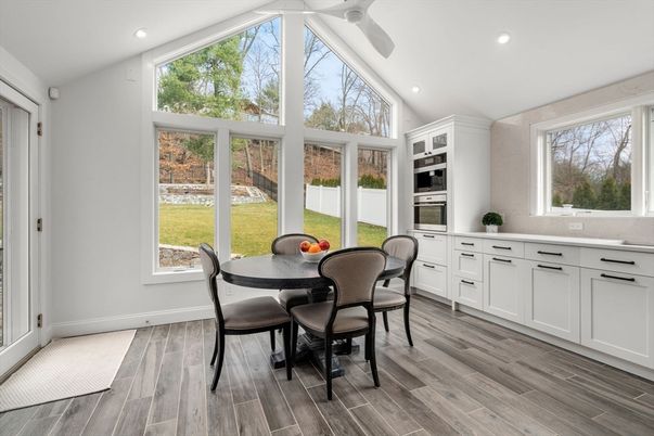 Dining room, Interior, Kitchen, Recessed Lighting, Wood Texture Flooring