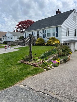 Backyard, Exterior, Facade, Cape Cod