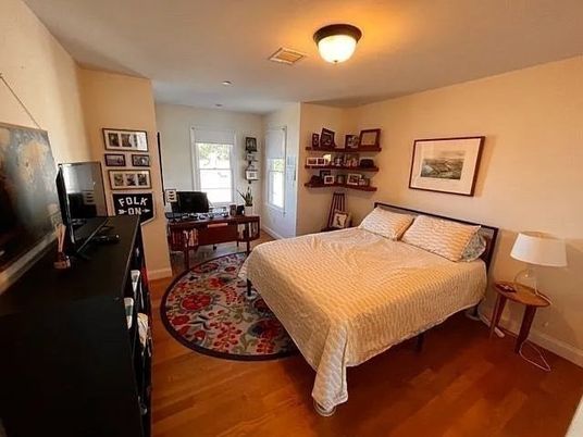 Bedroom, Home Office, Interior, Recessed Lighting, Wood Texture Flooring