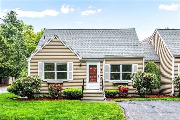 Exterior, Facade, Cape Cod
