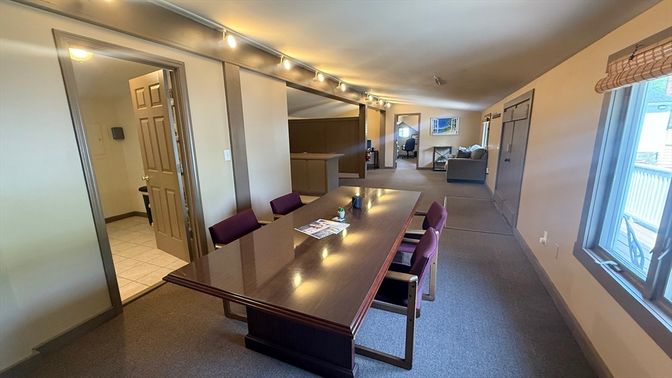 Dining room, Interior