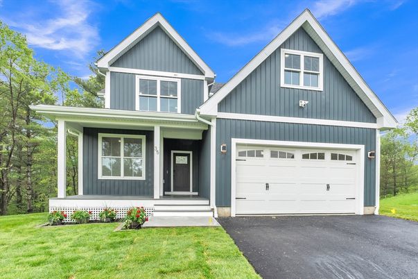 Attached, Exterior, Facade, Farmhouse