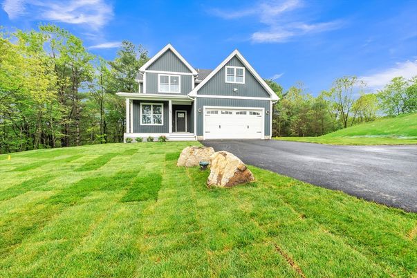 Attached, Exterior, Facade, Farmhouse