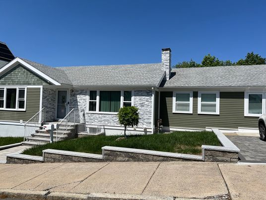 Exterior, Facade, Cape Cod