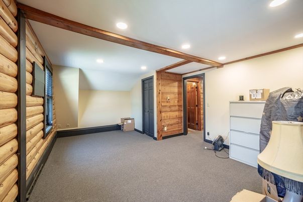 Empty room, Interior, Recessed Lighting, Wooden Beams, Wooden Walls