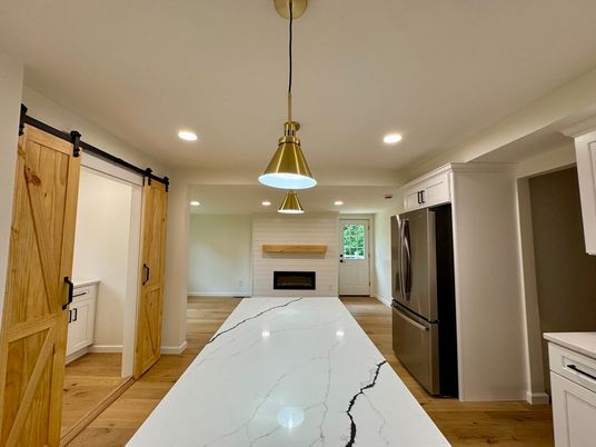 Fireplace, Interior, Kitchen, Pendant Lights, Recessed Lighting, Wood Texture Flooring