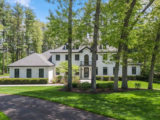 Backyard, Exterior, Facade, French Provincial