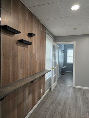 Empty room, Interior, Recessed Lighting, Wood Texture Flooring, Wooden Walls