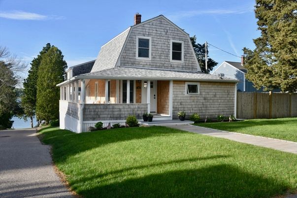 Exterior, Facade, Cape Cod