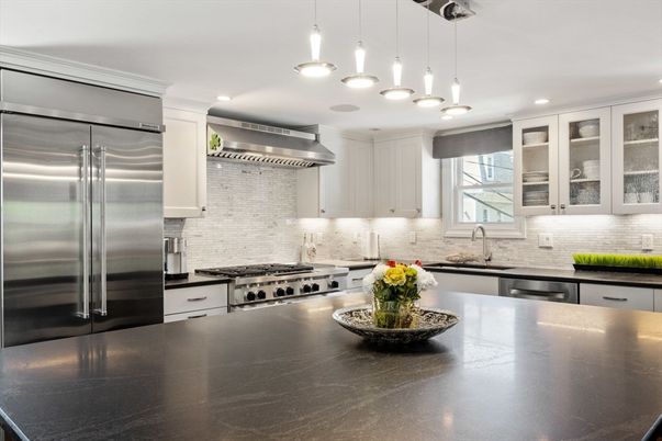 Interior, Kitchen, Pendant Lights, Recessed Lighting, Stainless Steel Appliances