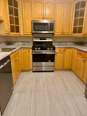 Interior, Kitchen, Stainless Steel Appliances