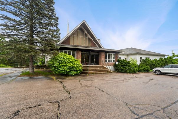 Exterior, Facade, Brick Facade, Tudor Revival