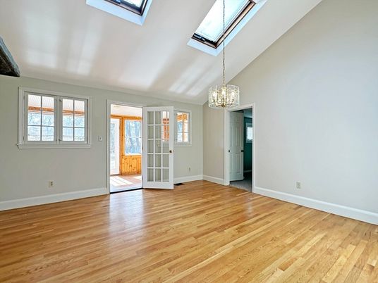 Chandelier, Empty room, Interior, Pendant Lights, Wood Texture Flooring