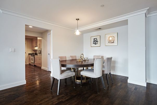Dining room, Interior, Kitchen, Pendant Lights, Recessed Lighting, Wood Texture Flooring