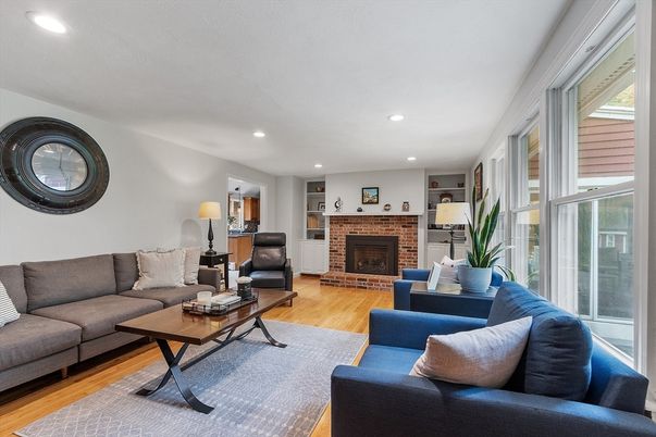 Fireplace, Interior, Living room, Recessed Lighting, Wood Texture Flooring