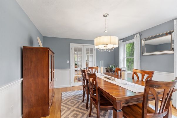 Chandelier, Dining room, Interior, Wood Texture Flooring