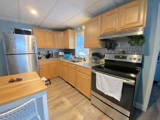 Interior, Kitchen, Recessed Lighting, Stainless Steel Appliances, Wood Texture Flooring