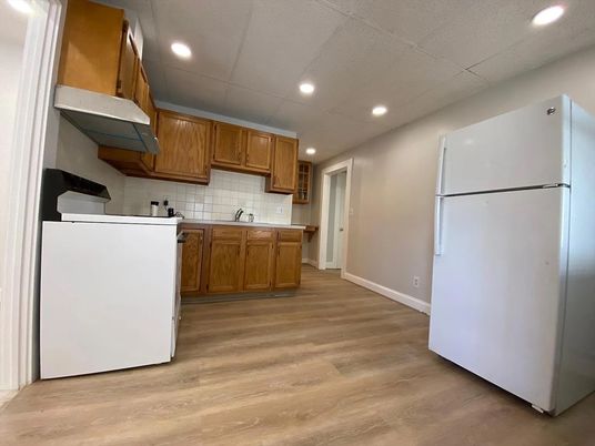 Interior, Kitchen, Recessed Lighting, Wood Texture Flooring