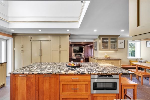 Dining room, Interior, Kitchen, Recessed Lighting, Stainless Steel Appliances
