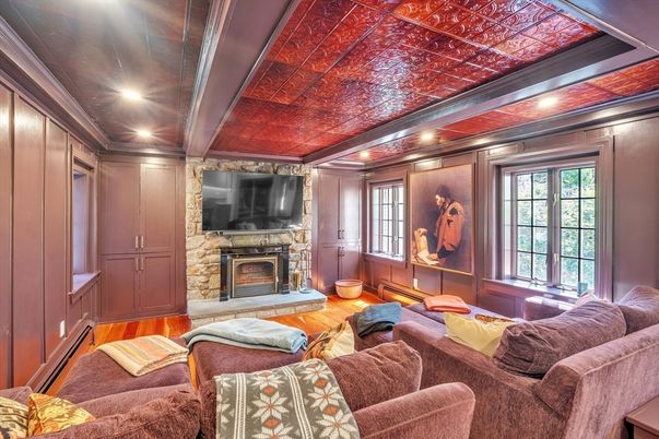 Fireplace, Interior, Living room, Recessed Lighting