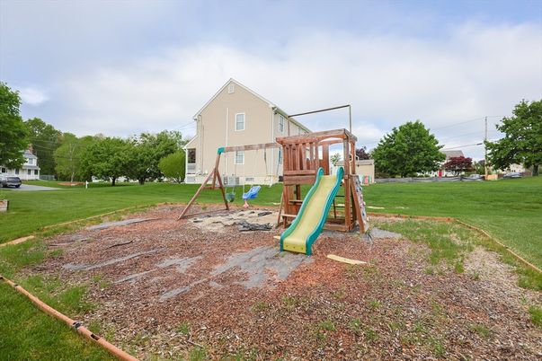 Backyard, Exterior, Playground