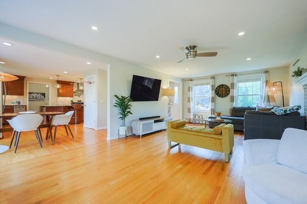 Dining room, Interior, Kitchen, Living room, Pendant Lights, Recessed Lighting, Wood Texture Flooring