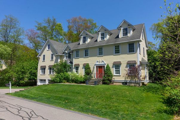 Exterior, Facade, Georgian