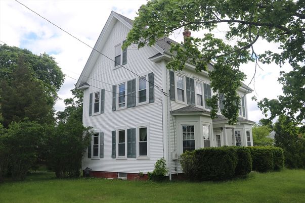 Exterior, Facade, Queen Anne Victorian