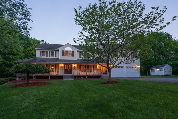 Backyard, Detached Garage, Exterior
