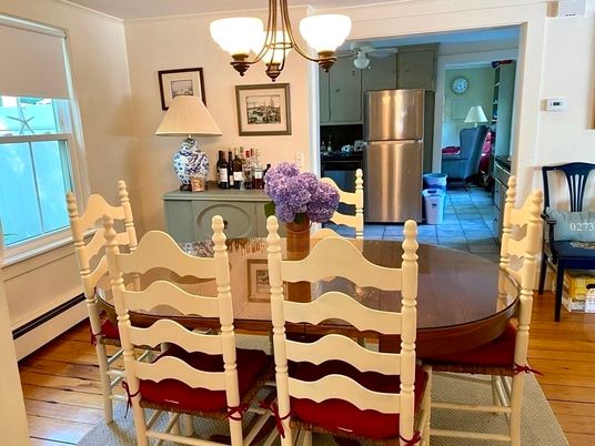 Chandelier, Dining room, Interior, Kitchen, Stainless Steel Appliances, Wood Texture Flooring