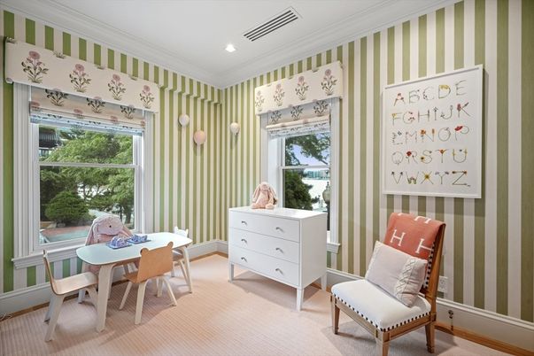 Dining room, Interior, Recessed Lighting