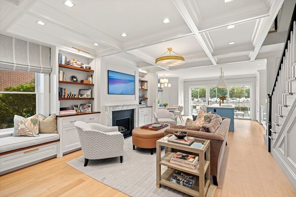 Fireplace, Interior, Living room, Pendant Lights, Recessed Lighting, Wood Texture Flooring
