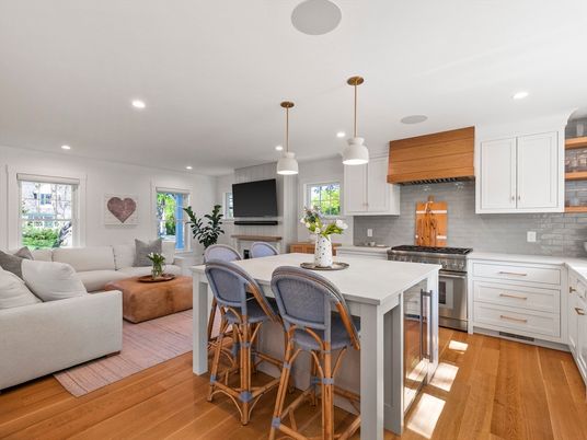 Interior, Kitchen, Living room, Pendant Lights, Recessed Lighting, Stainless Steel Appliances, Wood Texture Flooring