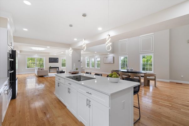 Dining room, Interior, Kitchen, Pendant Lights, Recessed Lighting, Wood Texture Flooring