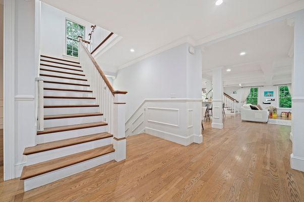 Interior, Recessed Lighting, Wood Texture Flooring